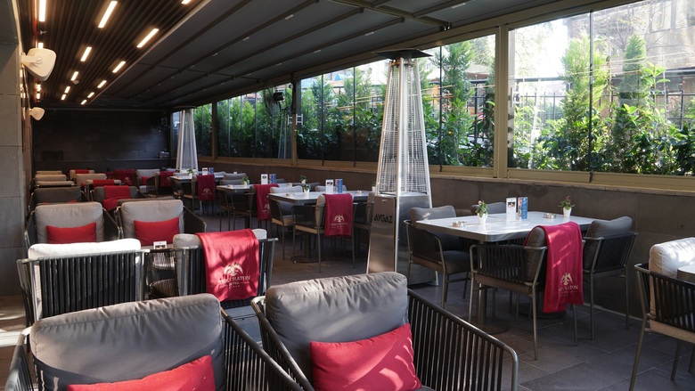 The Craton Hotel