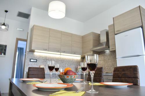 Katsaros Deluxe Apartments