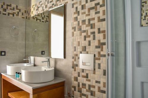 Katsaros Deluxe Apartments