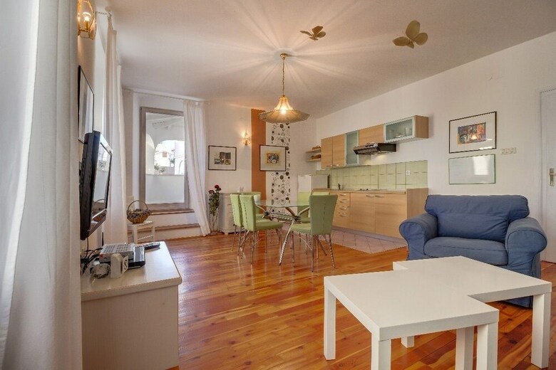 Mandarina - Sea View Apartment Ana