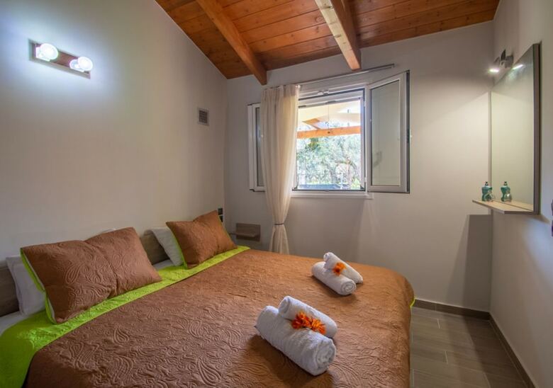 Apartamentos Deifilia Villa