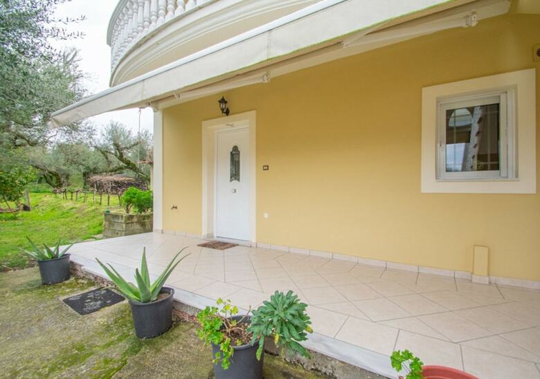 Apartamentos Deifilia Villa