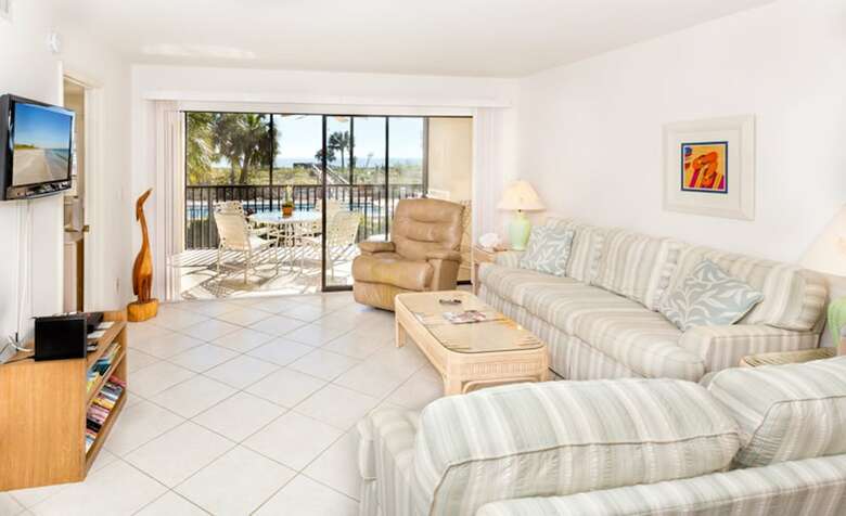 Tarpon Beach 202
