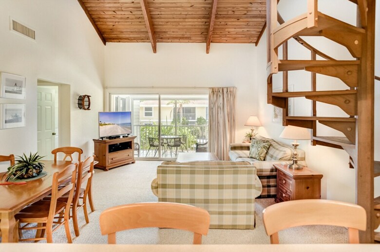Villa Sanibel 2g