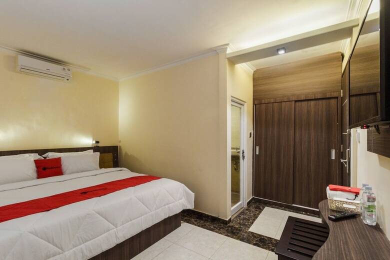 Hotel Reddoorz Plus @ Boulevard Panakkukang