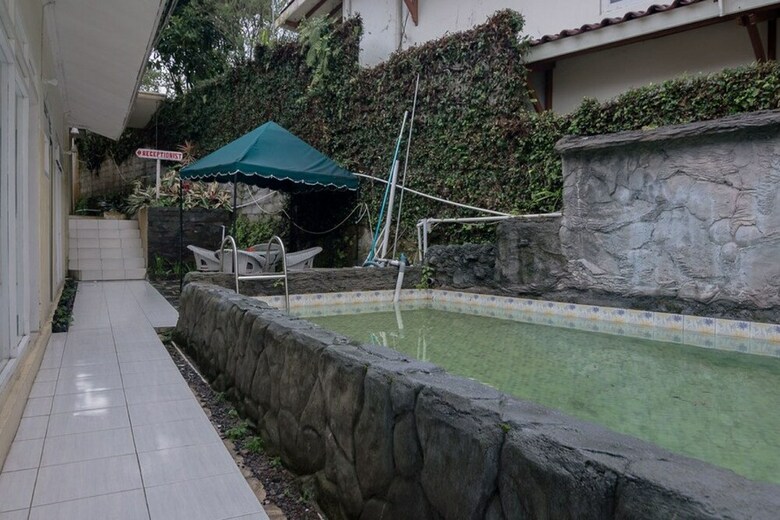 Hotel Reddoorz Near Kebun Raya Cibodas
