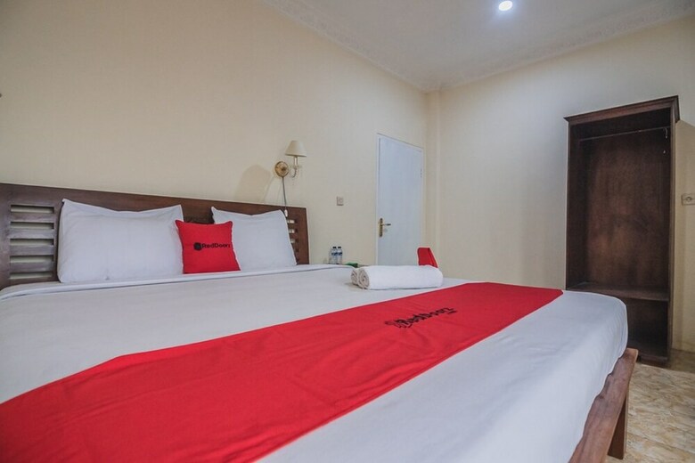 Hotel Reddoorz Near Kebun Raya Cibodas