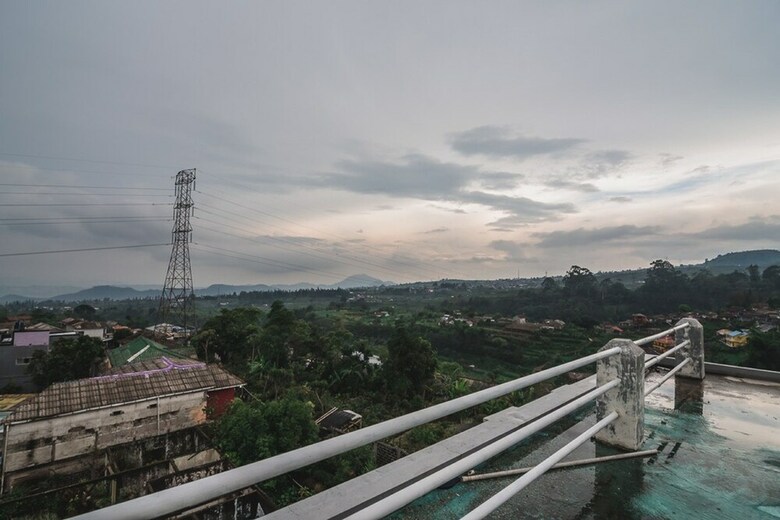 Hotel Reddoorz Near Kebun Raya Cibodas