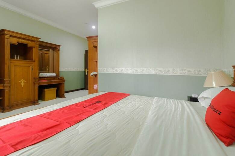 Hotel Reddoorz Syariah @ Cipanas