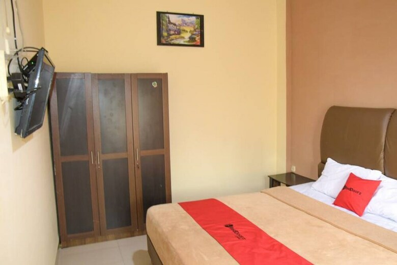Hotel Reddoorz Near Rs Usu Medan