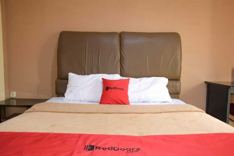 Hotel Reddoorz Near Rs Usu Medan