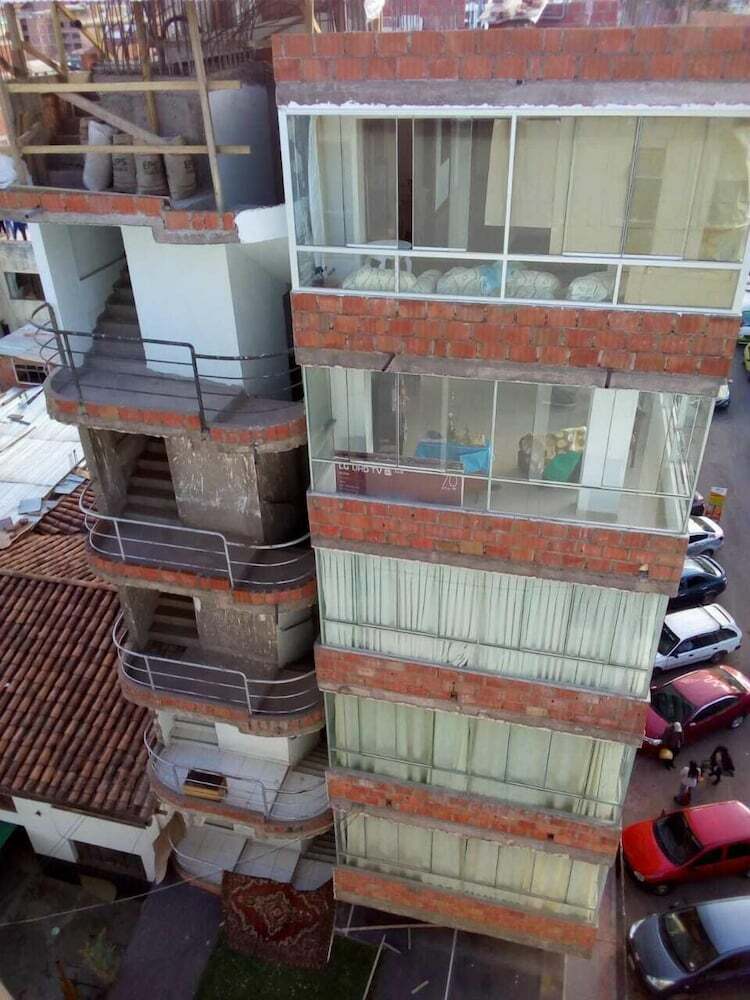 Hotel Santiago House