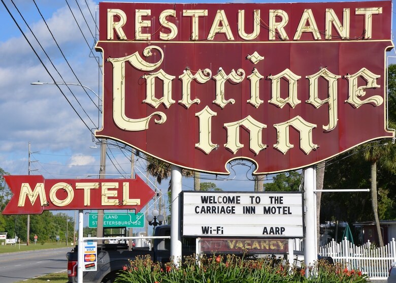 Hotel Carriage Inn Motel