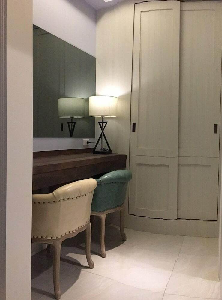 Hotel Bv House
