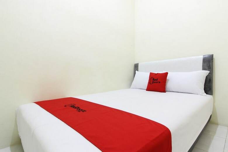 Hotel Reddoorz @ Jalan Damai 3