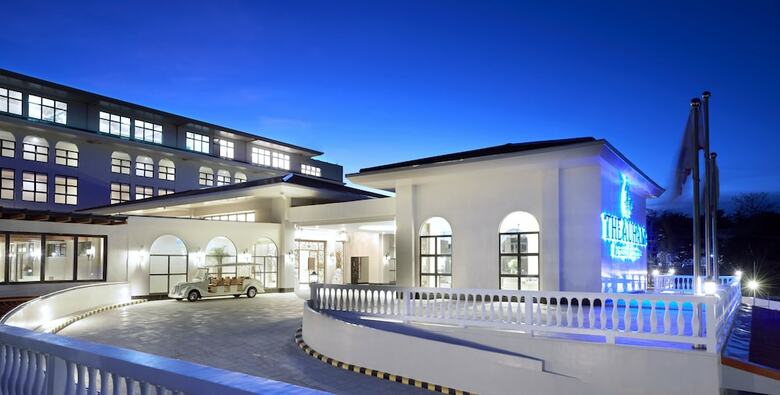 Hotel The Auhana