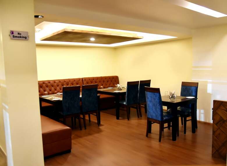 Hotel Clarks Inn Suites Katra