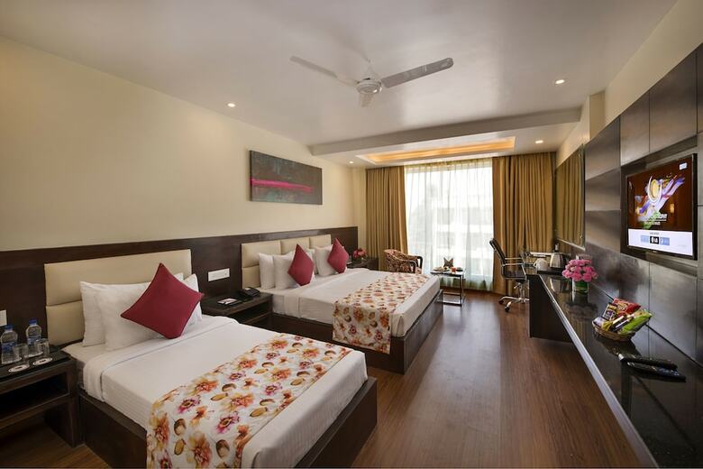 Hotel Clarks Inn Suites Katra