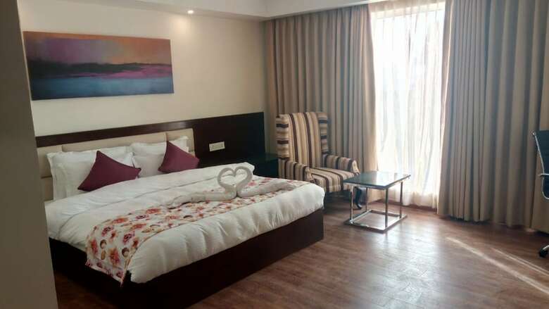 Hotel Clarks Inn Suites Katra