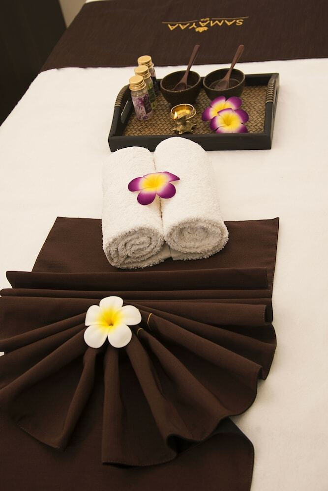 Hotel Clarks Inn Suites Katra