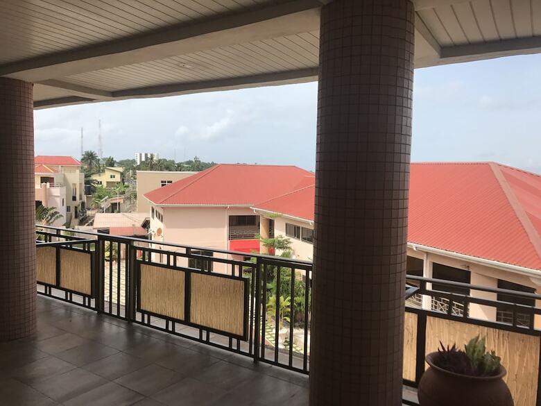 Hotel Akroma Plaza