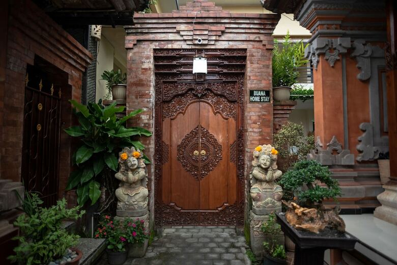 Hotel Buana Homestay