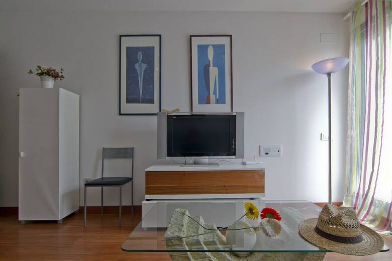 Apartamentos Pompeu Bajos