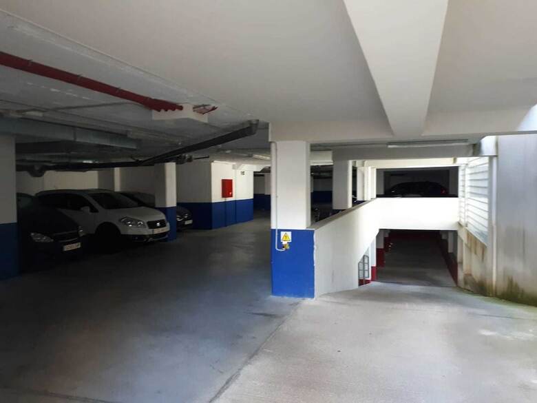 Apartamentos Pompeu Bajos