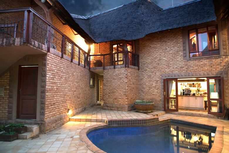 Hotel Wings And Water Guest Villa - Adults Only