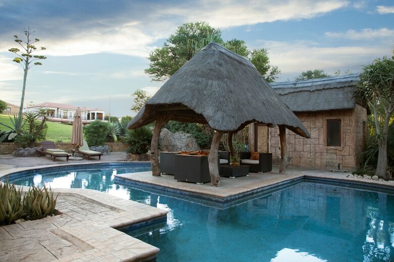 Hotel Wings And Water Guest Villa - Adults Only