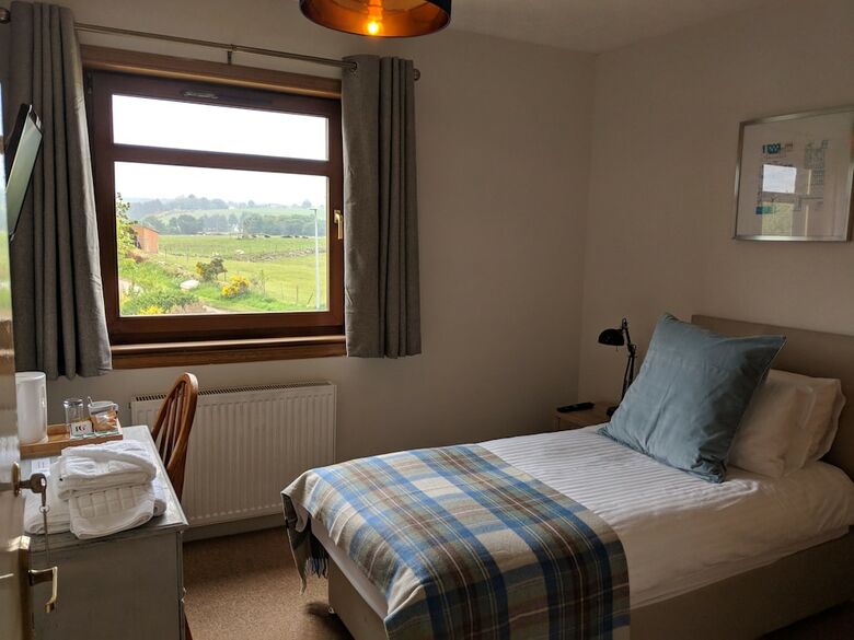 Bed & Breakfast Edderton Lodge