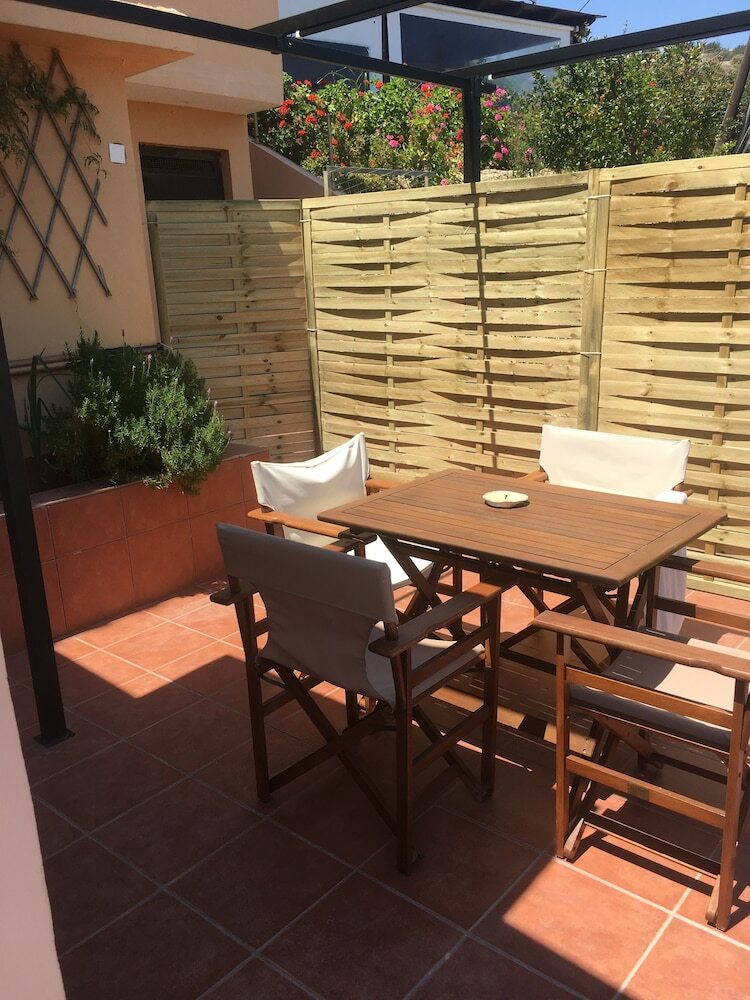 Apartamentos Traditional Studio Near Airport