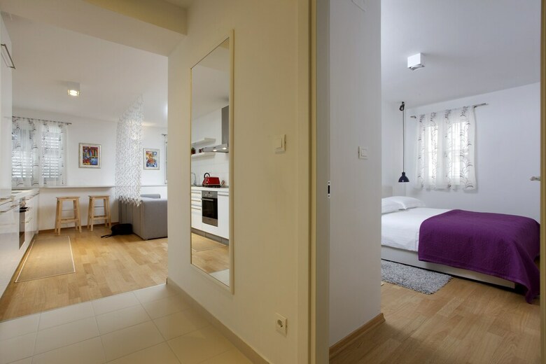 Luxury Apartments Leone