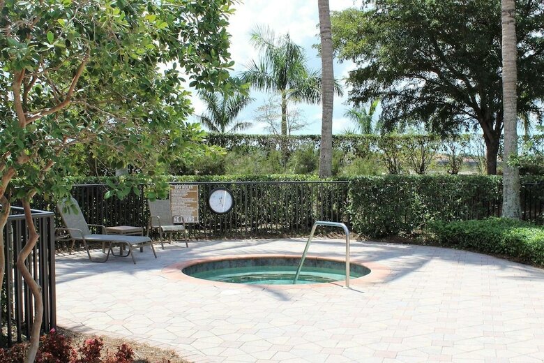 10127 Colonial Country Club Blvd #1607
