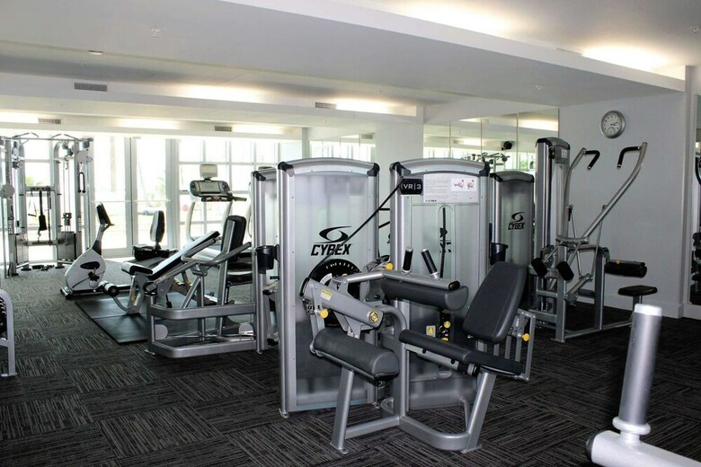 3000 Oasis Grand Blvd #803