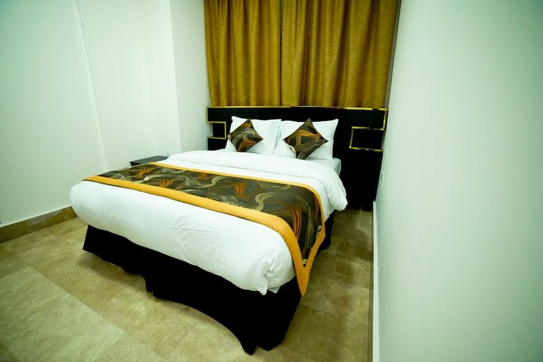 Hotel Star Emirates Downtown
