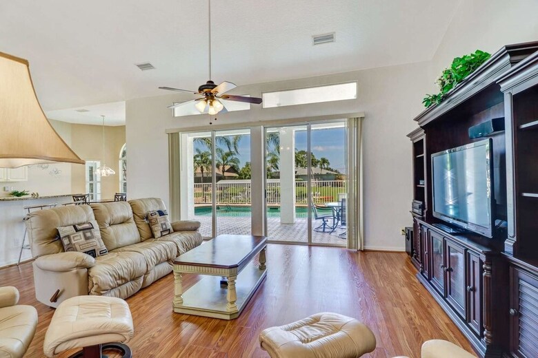 Se Cape Coral Gulf Access Vacation Pool Home
