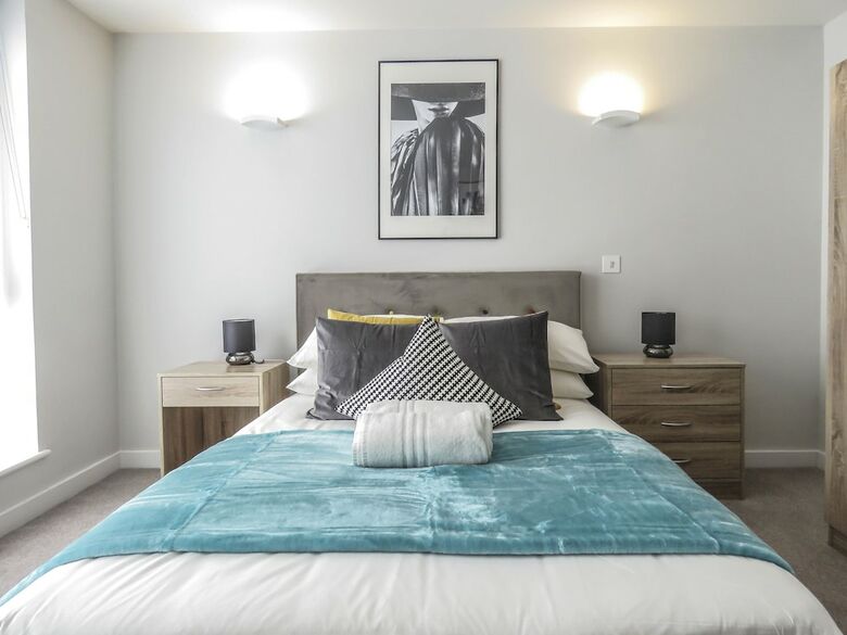 Tudors Esuites Birmingham Apartments With Gated Parking