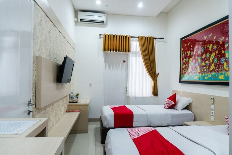 Oyo 787 Hotel Kuwera Inn