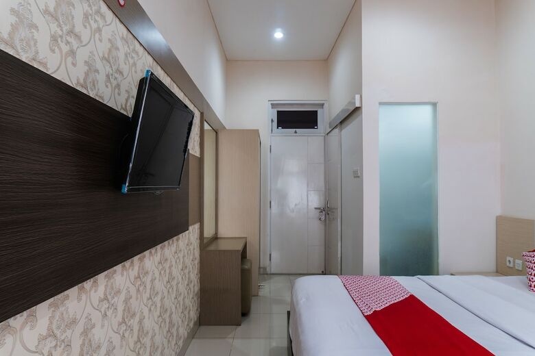 Oyo 787 Hotel Kuwera Inn