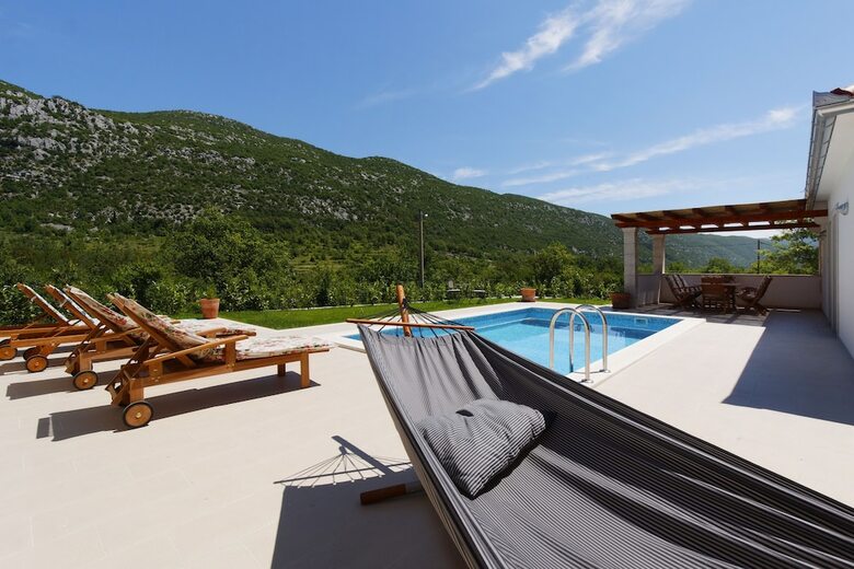 Villa ?upa