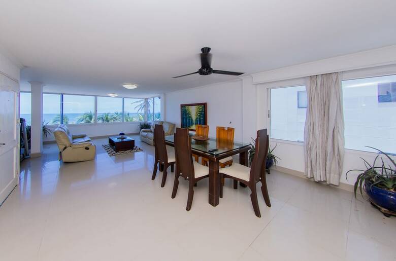 Malecon- Apartamento Frente Al Mar