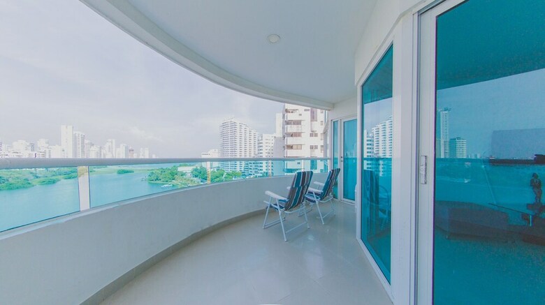 Apartamentos Torres Del Lago