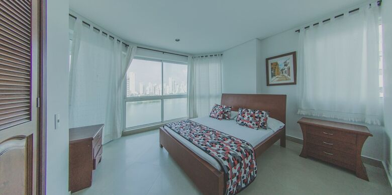 Apartamentos Torres Del Lago