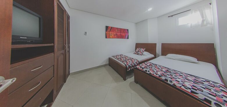 Apartamentos Torres Del Lago