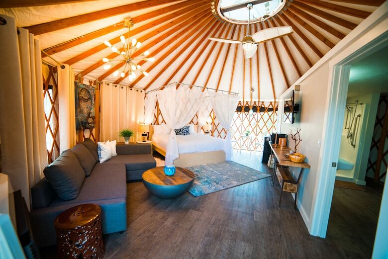 Escalante Yurts