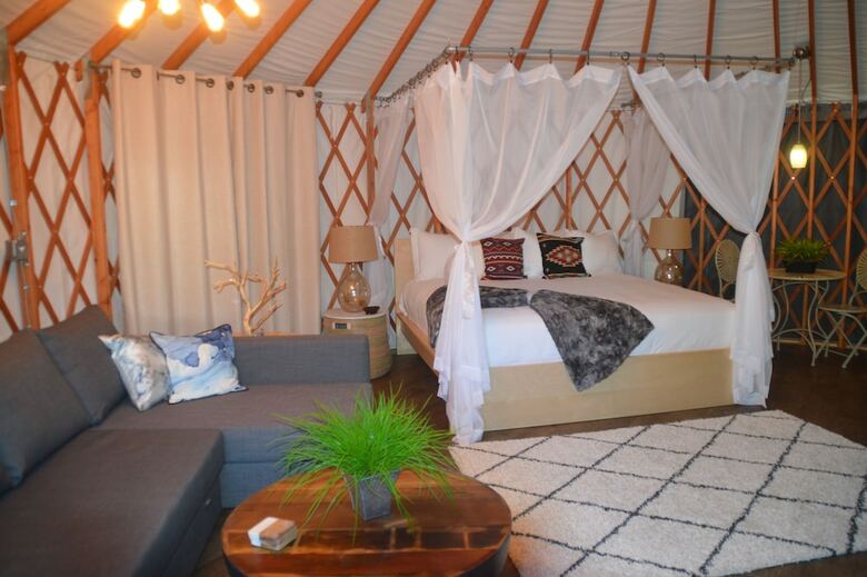 Escalante Yurts