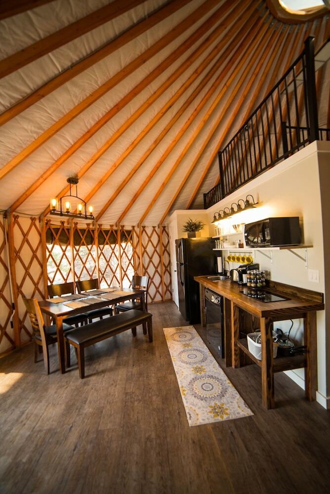 Escalante Yurts