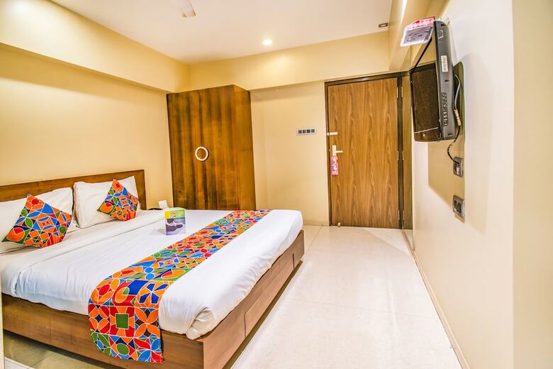 Fabhotel Imperial Residency