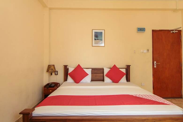 Oyo 111 Sea Shine Beach Hotel